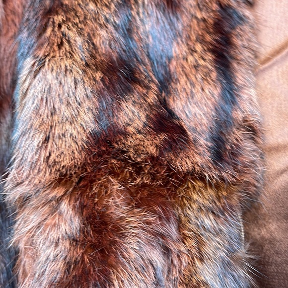 Vintage fur coat in beautiful condition size Medium / Large - Picture 9 of 10